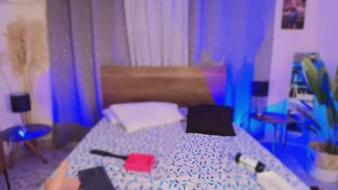 Violett online show from 11/18/25, 04:28