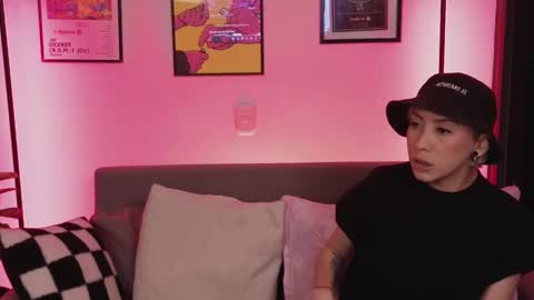 Violet online show from 11/11/25, 01:49