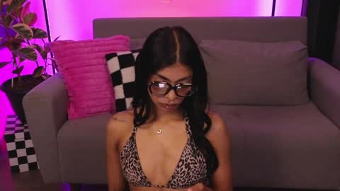 Violet online show from 04/12/26, 02:49