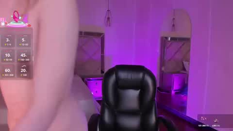Snapshot of violetthansson chatting on 09/24/25, 08:23 Violett  online show from 09/24/25, 08:23