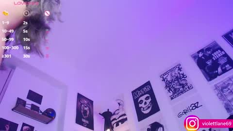 Snapshot of violettlane chatting on 01/10/25, 02:14 Violeta online show from 01/10/25, 02:14