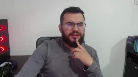 Snapshot of violettouse chatting on 03/20/26, 02:05 Jhon online show from 03/20/26, 02:05