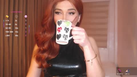 Snapshot of violetversacexx chatting on 12/04/25, 04:22 Best Of Both Worlds online show from 12/04/25, 04:22