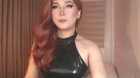 Snapshot of violetversacexx chatting on 12/05/25, 05:16 Best Of Both Worlds online show from 12/05/25, 05:16