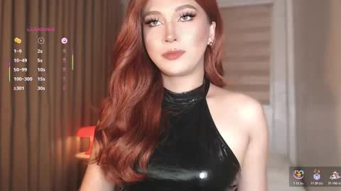 Snapshot of violetversacexx chatting on 12/17/25, 10:05 Best Of Both Worlds online show from 12/17/25, 10:05