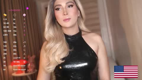 Snapshot of violetversacexx chatting on 03/05/26, 06:20 Best Of Both Worlds online show from 03/05/26, 06:20