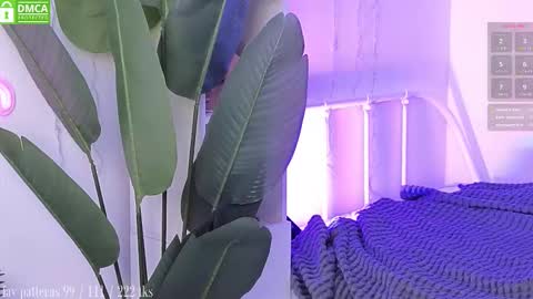 Snapshot of violetvio1ator chatting on 03/21/26, 10:31 Dommy mommy online show from 03/21/26, 10:31