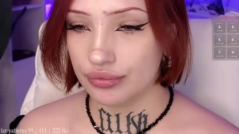 Snapshot of violetvio1ator chatting on 04/15/26, 05:42 Dommy mommy online show from 04/15/26, 05:42