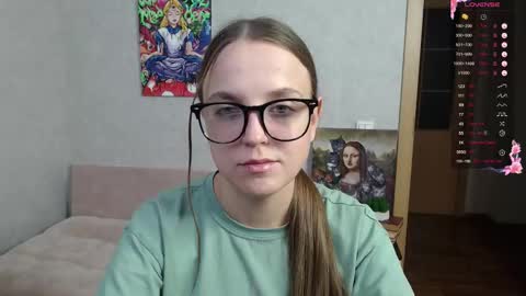 Violet online show from 09/26/25, 06:01