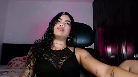  Violet  online show from 11/28/25, 04:59