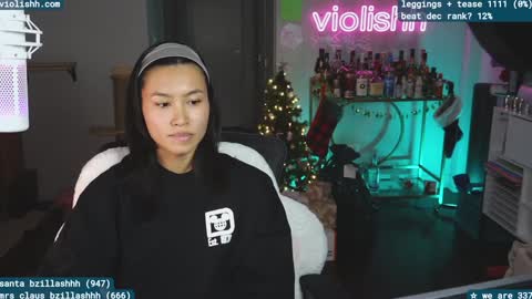 follow me on twitter violishh and ig violishh  online show from 12/18/24, 11:08