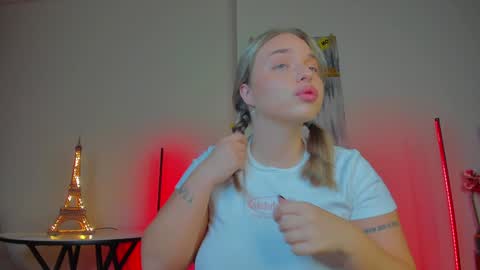 Violla online show from 12/25/24, 05:16