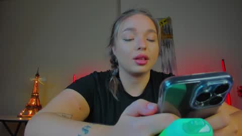 Violla online show from 02/06/25, 09:22