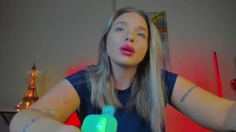 Violla online show from 02/08/25, 03:41