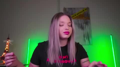 Violla online show from 02/17/25, 07:47