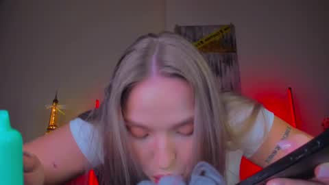 Violla online show from 02/26/25, 03:41