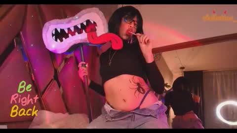 Violetta online show from 11/01/25, 06:43