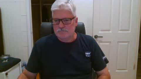 viper654321 online show from 09/18/25, 07:43