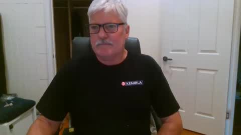 viper654321 online show from 10/04/25, 07:28