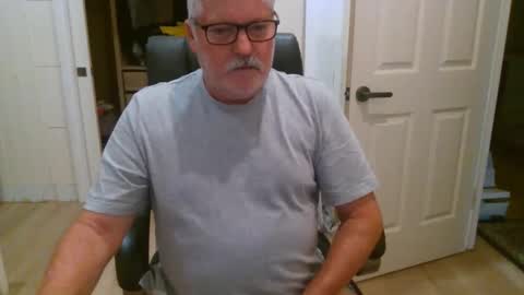 viper654321 online show from 02/15/26, 07:16