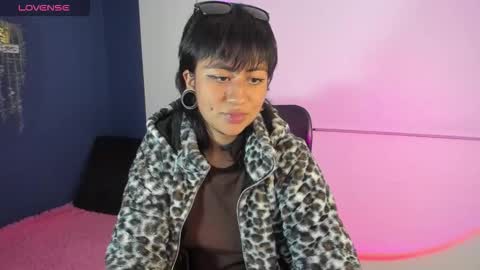 Snapshot of viperlix_ chatting on 12/15/25, 11:42 viperlix_ online show from 12/15/25, 11:42