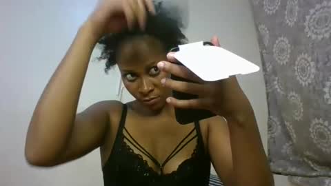 velvets online show from 02/18/26, 03:19