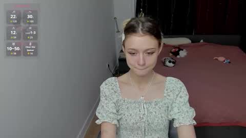 Snapshot of viraluvv chatting on 11/10/25, 01:37 Call me Vera. But know -I am also Faith online show from 11/10/25, 01:37