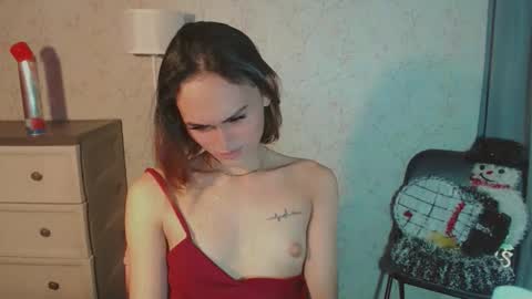 Snapshot of virgenpearl chatting on 12/17/25, 04:18 Pearl online show from 12/17/25, 04:18