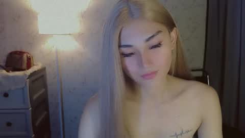 Pearl online show from 02/04/26, 01:33