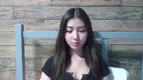 Snapshot of virgi_hicks chatting on 12/20/25, 04:14 Virginia online show from 12/20/25, 04:14