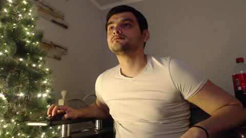 Snapshot of virgil____ chatting on 12/14/24, 01:05 virgil____ online show from 12/14/24, 01:05