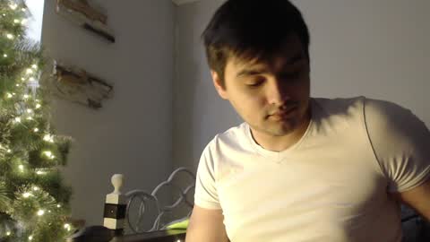 Snapshot of virgil____ chatting on 12/21/24, 10:40 virgil____ online show from 12/21/24, 10:40