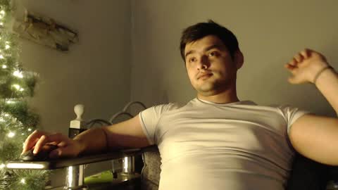 Snapshot of virgil____ chatting on 12/23/24, 01:40 virgil____ online show from 12/23/24, 01:40