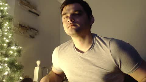 Snapshot of virgil____ chatting on 12/25/24, 02:45 virgil____ online show from 12/25/24, 02:45