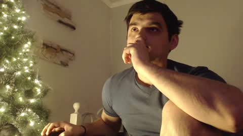 Snapshot of virgil____ chatting on 12/26/24, 09:15 virgil____ online show from 12/26/24, 09:15