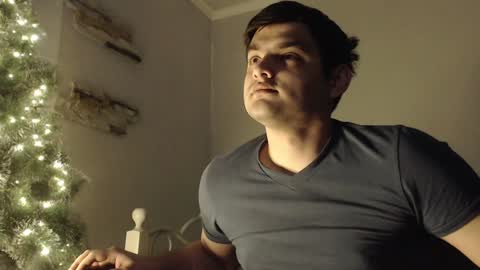 Snapshot of virgil____ chatting on 12/27/24, 07:46 virgil____ online show from 12/27/24, 07:46