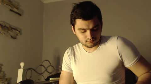 Snapshot of virgil____ chatting on 01/02/25, 02:00 virgil____ online show from 01/02/25, 02:00