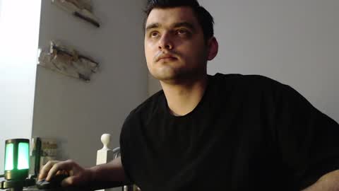 Snapshot of virgil____ chatting on 01/19/25, 06:10 virgil____ online show from 01/19/25, 06:10