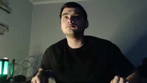 Snapshot of virgil____ chatting on 02/13/25, 09:51 virgil____ online show from 02/13/25, 09:51