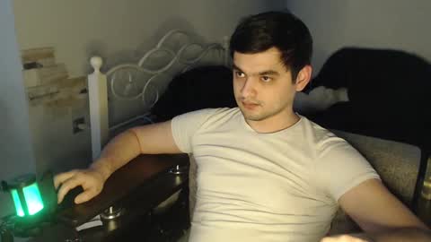 Snapshot of virgil____ chatting on 02/25/25, 05:52 virgil____ online show from 02/25/25, 05:52