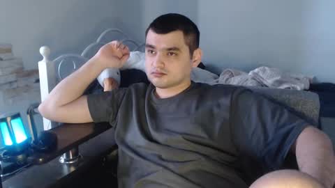 Snapshot of virgil____ chatting on 02/28/25, 12:52 virgil____ online show from 02/28/25, 12:52