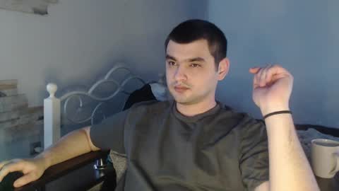 Snapshot of virgil____ chatting on 03/10/25, 09:32 virgil____ online show from 03/10/25, 09:32