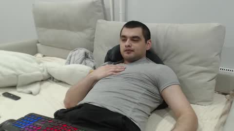 Snapshot of virgil____ chatting on 11/15/25, 03:37 virgil____ online show from 11/15/25, 03:37