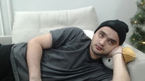 Snapshot of virgil____ chatting on 12/22/25, 09:12 virgil____ online show from 12/22/25, 09:12