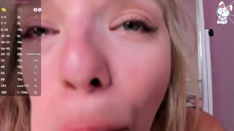 Snapshot of virrginchloee chatting on 03/14/26, 02:39 Chloe online show from 03/14/26, 02:39