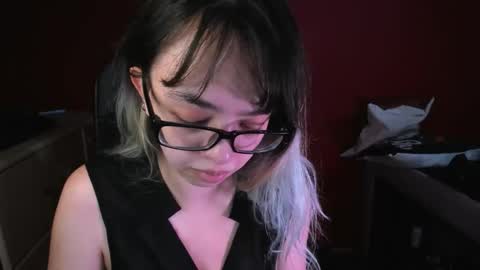 Snapshot of virtualtulpa chatting on 09/24/25, 07:06 Zoe online show from 09/24/25, 07:06