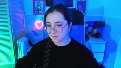 Snapshot of virtualvoyant chatting on 10/13/25, 07:19 your love online show from 10/13/25, 07:19