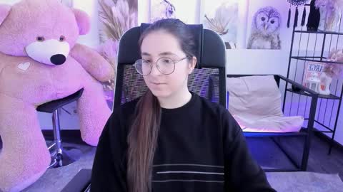 Snapshot of virtualvoyant chatting on 12/16/25, 07:24 your love online show from 12/16/25, 07:24