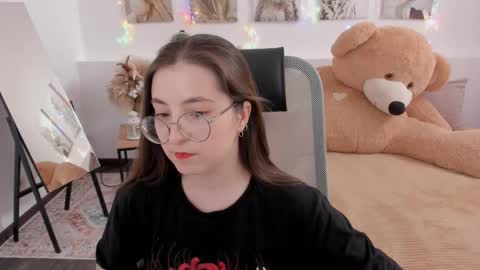 Snapshot of virtualvoyant chatting on 03/27/26, 06:52 your love online show from 03/27/26, 06:52