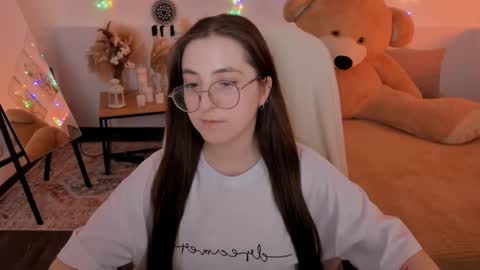 Snapshot of virtualvoyant chatting on 03/28/26, 02:11 your love online show from 03/28/26, 02:11